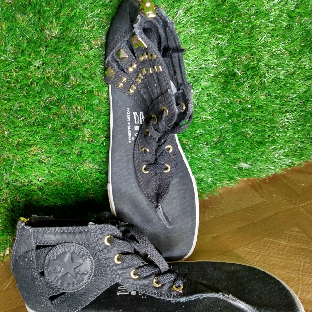 Converse Sandles